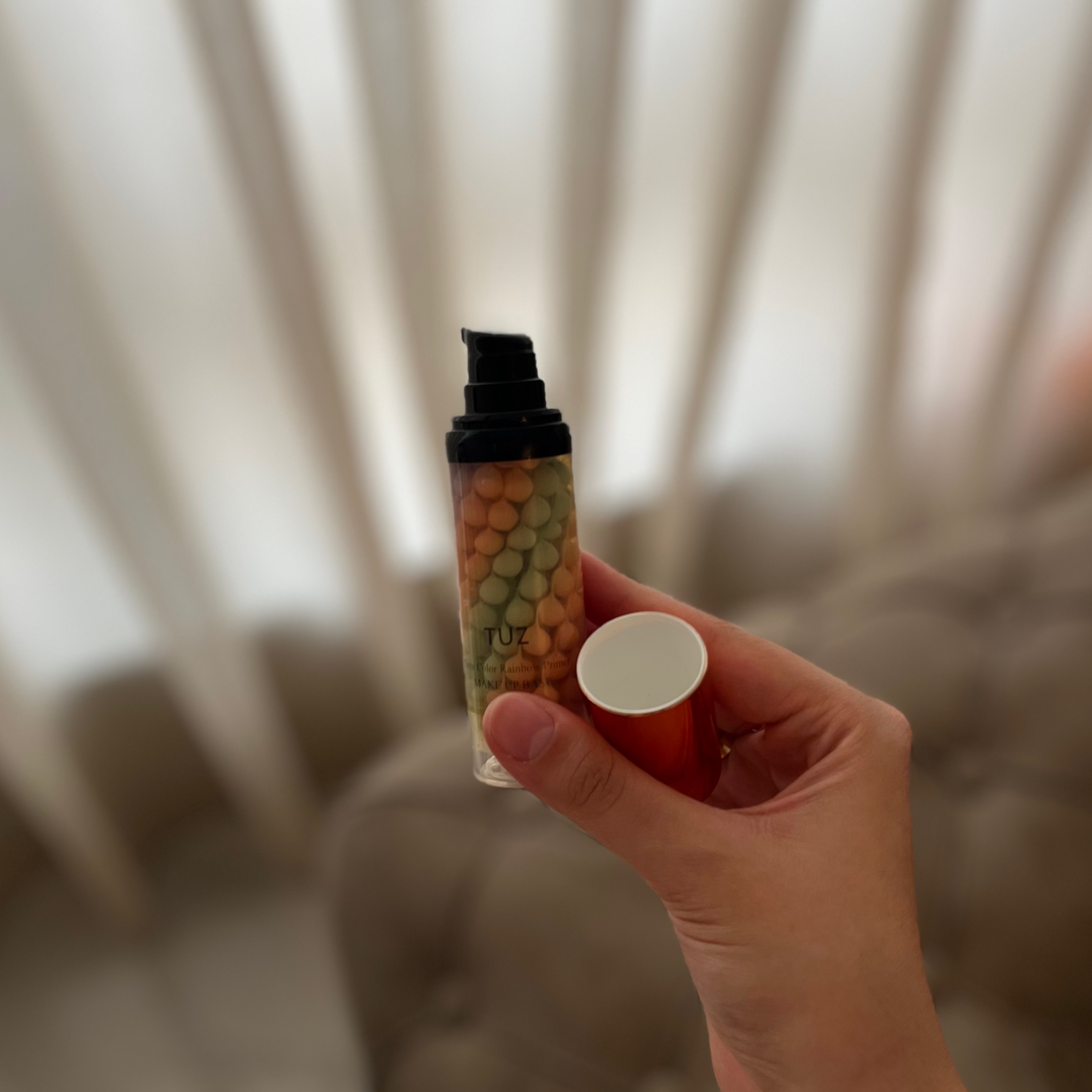 پرایمر رنگین کمانی توز | بیس میکاپ و محو کننده عیوب پوستی